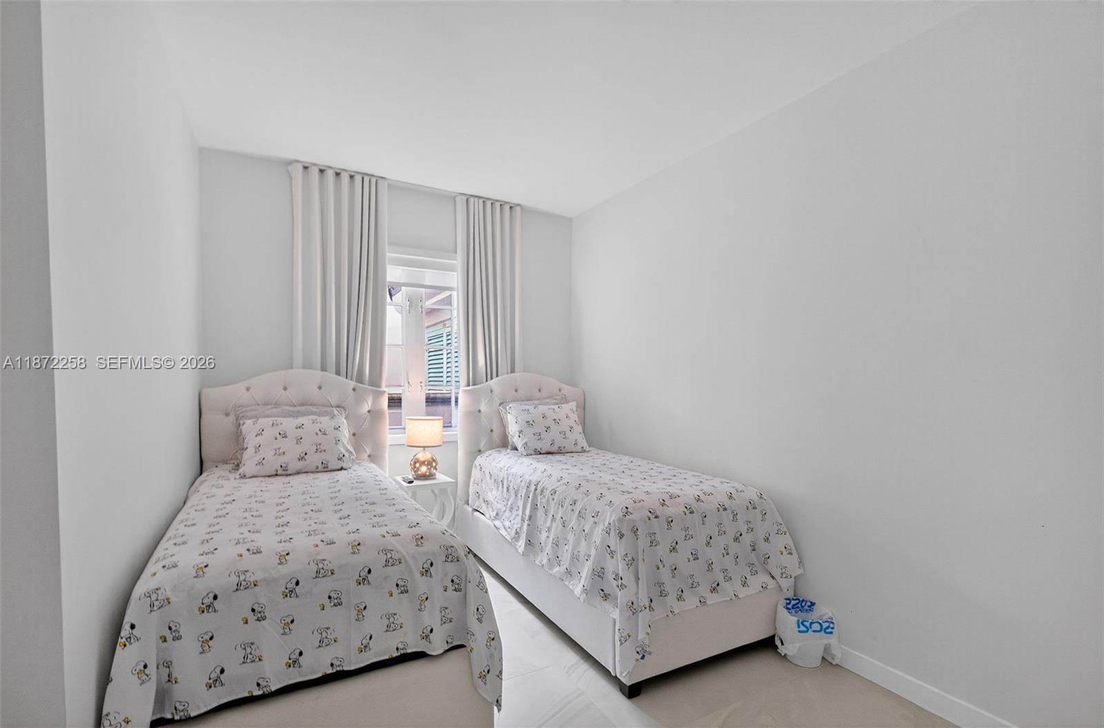 SEASIDE CONDO - Residential