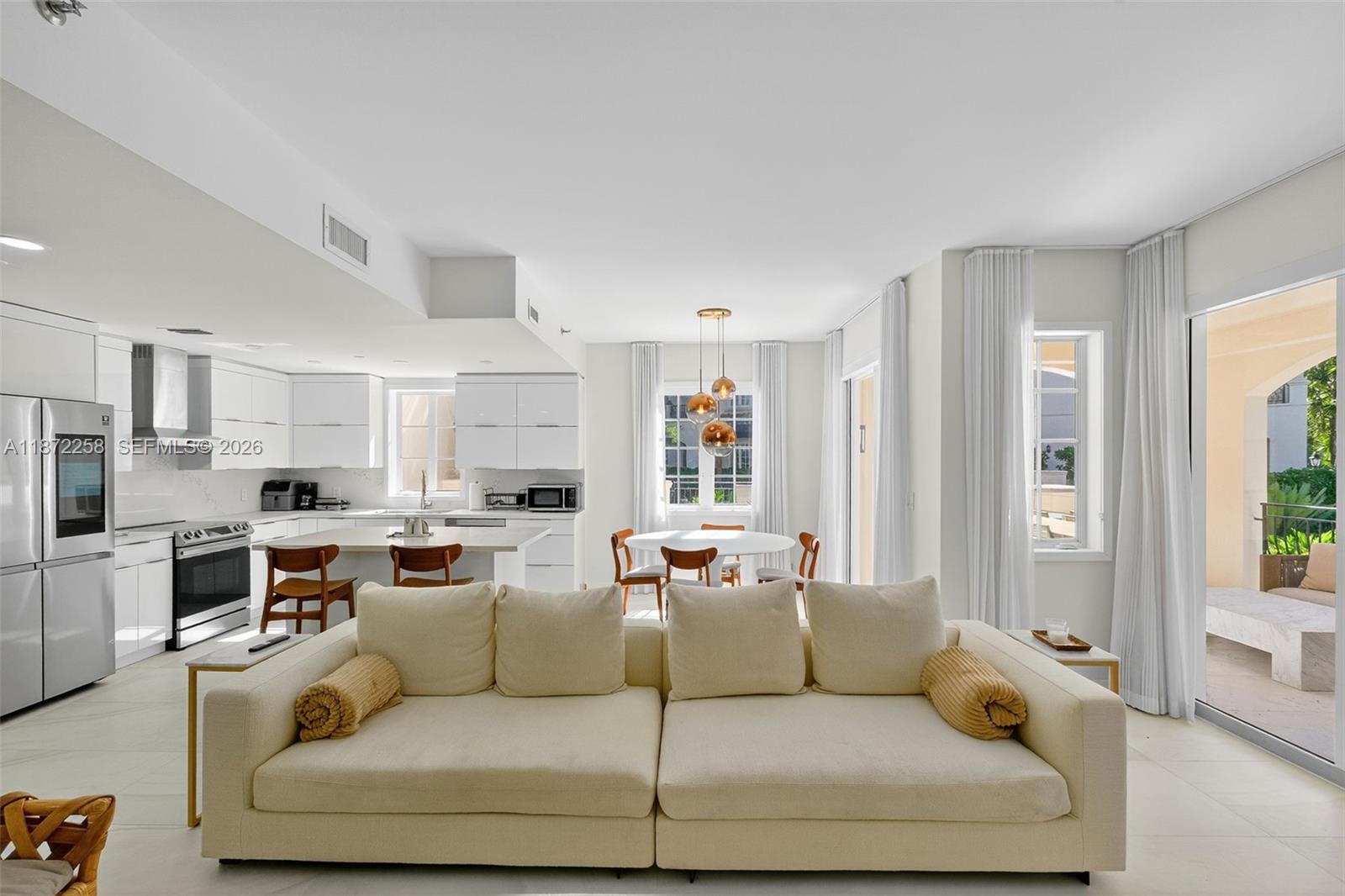 SEASIDE CONDO - Residential