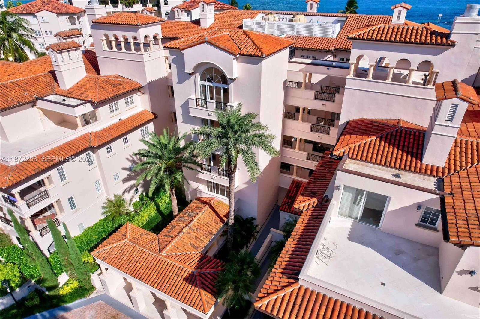 SEASIDE CONDO - Residential