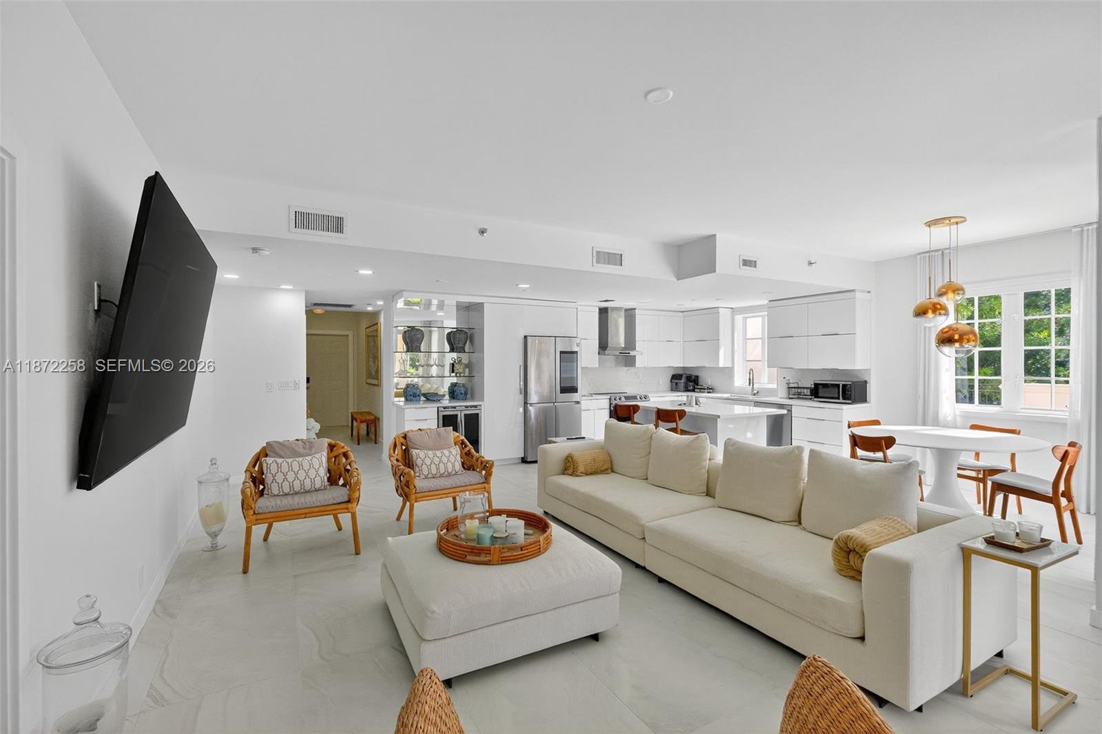 SEASIDE CONDO - Residential