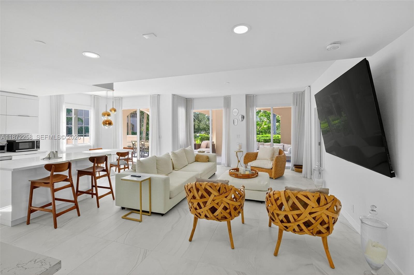 SEASIDE CONDO - Residential