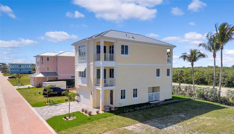 Photo of 4857 Watersong Way, Fort Pierce, FL 34949 (MLS # A12006071)