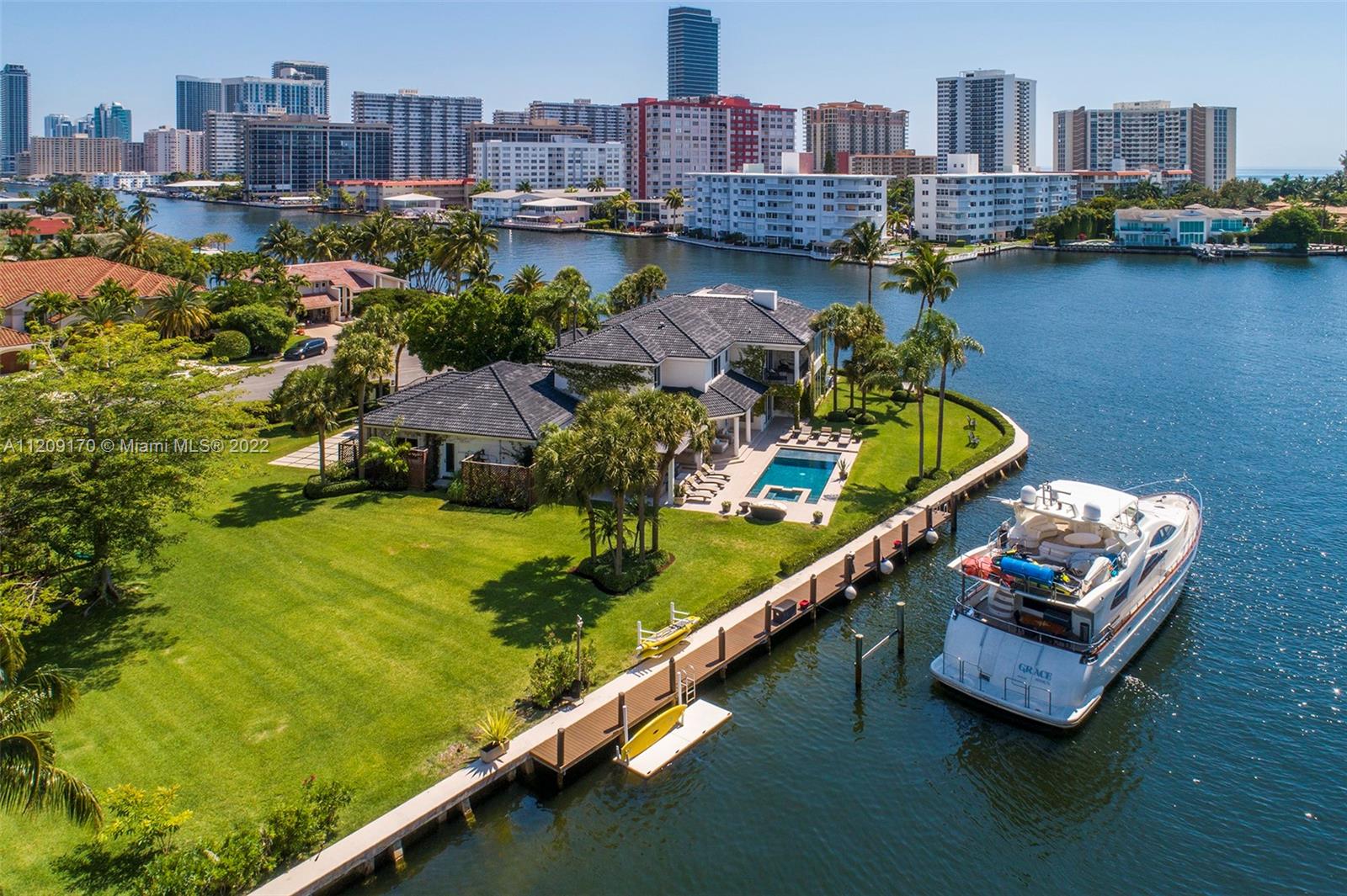 GOLDEN ISLES - Residential