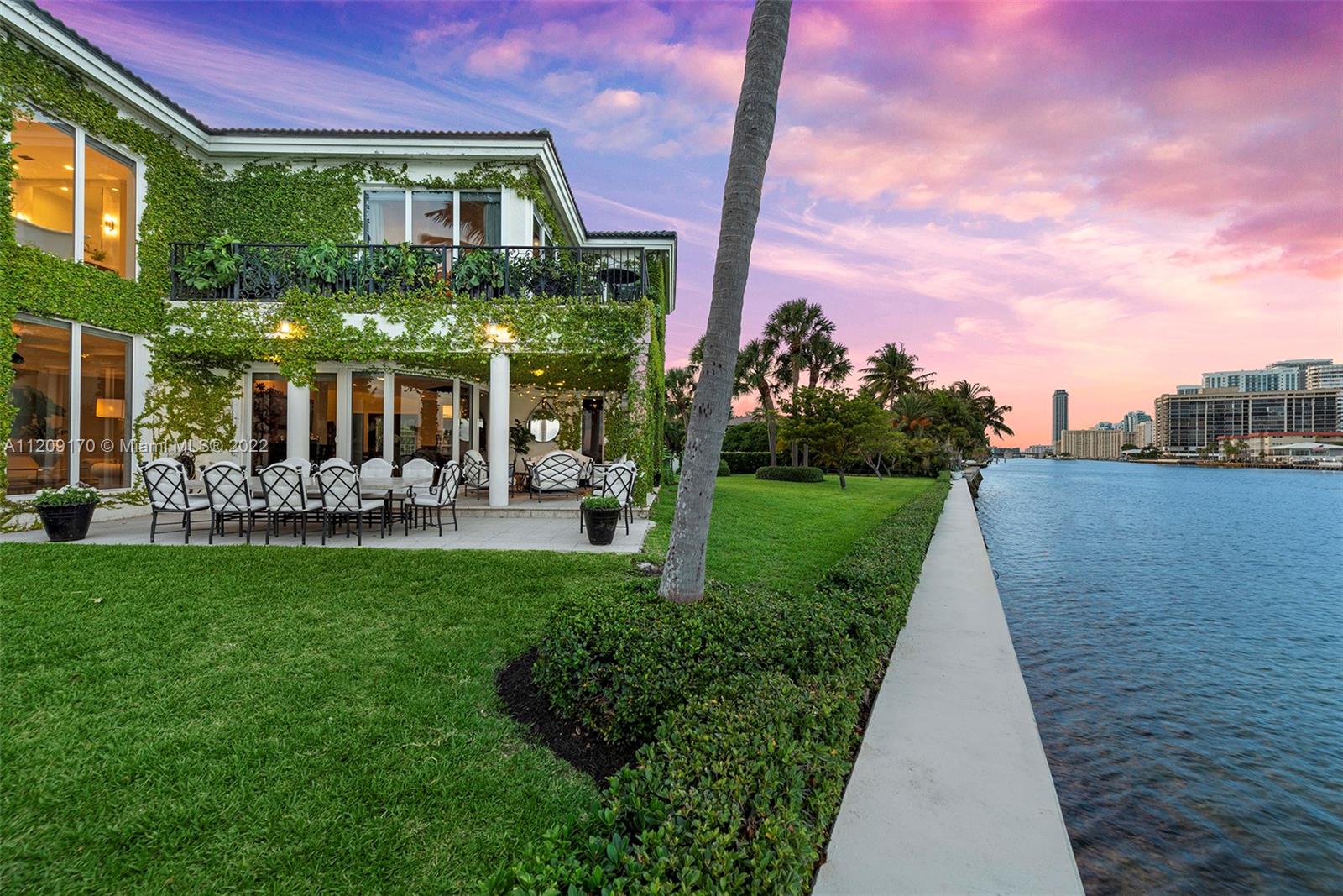 GOLDEN ISLES - Residential