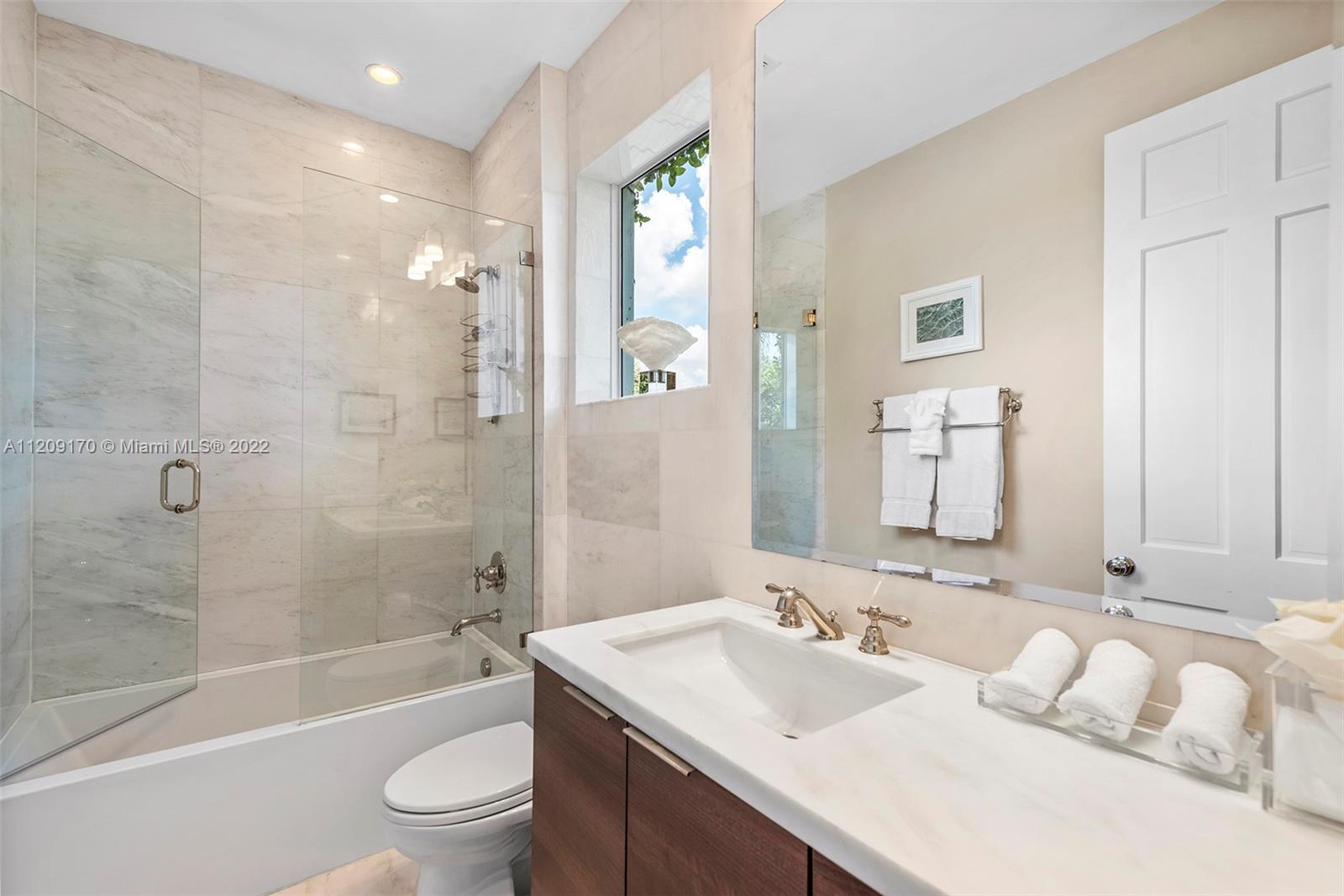 GOLDEN ISLES - Residential