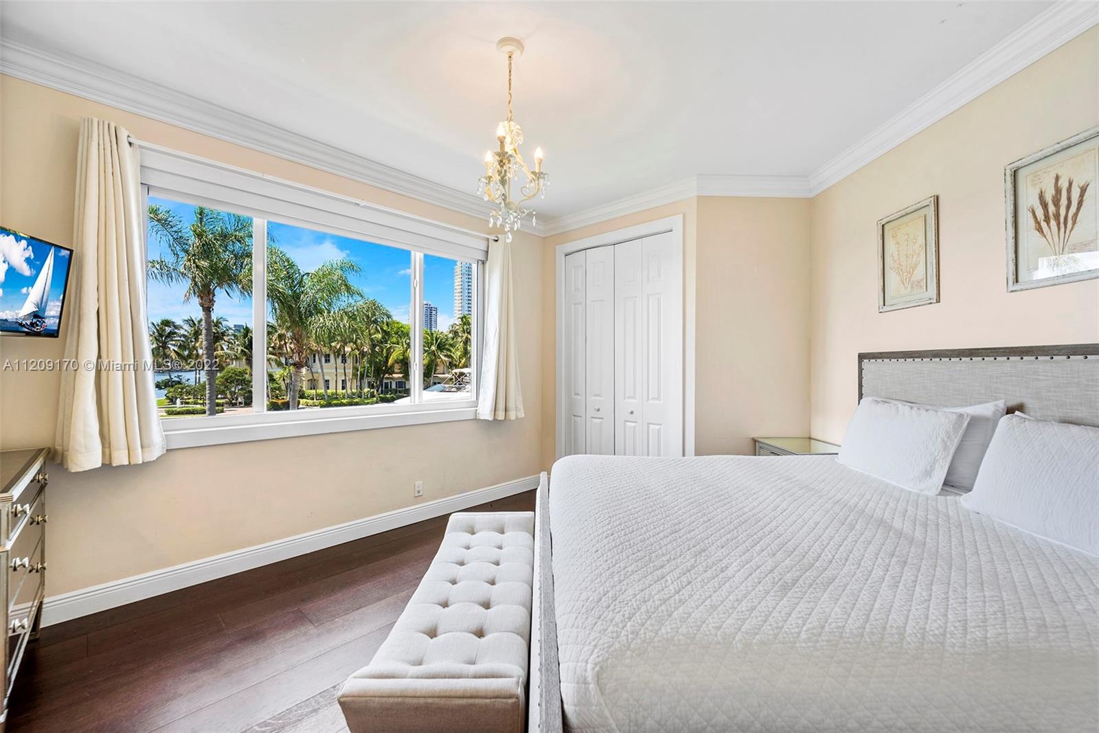 GOLDEN ISLES - Residential