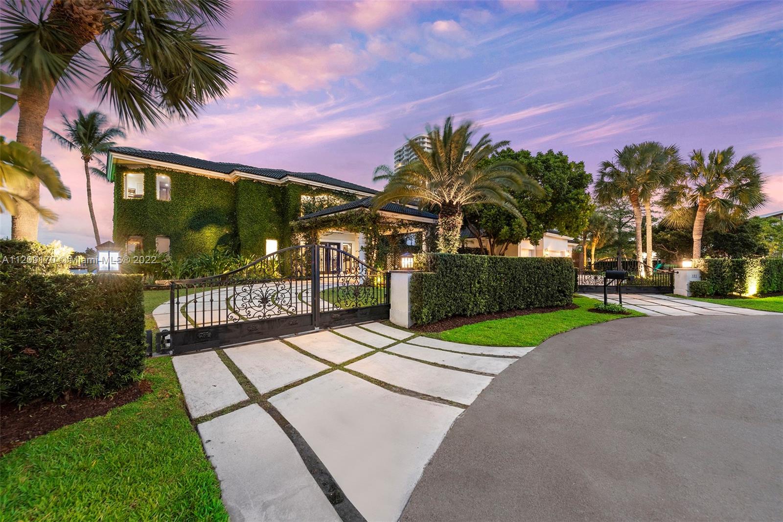 GOLDEN ISLES - Residential