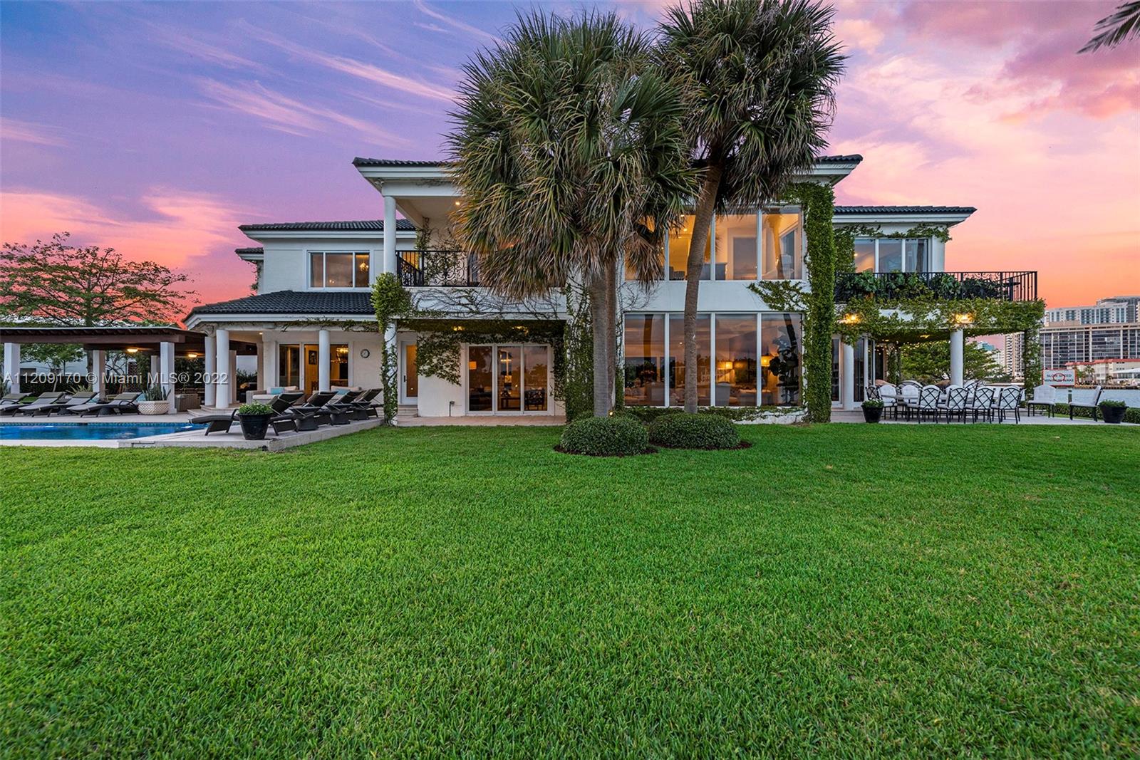 GOLDEN ISLES - Residential