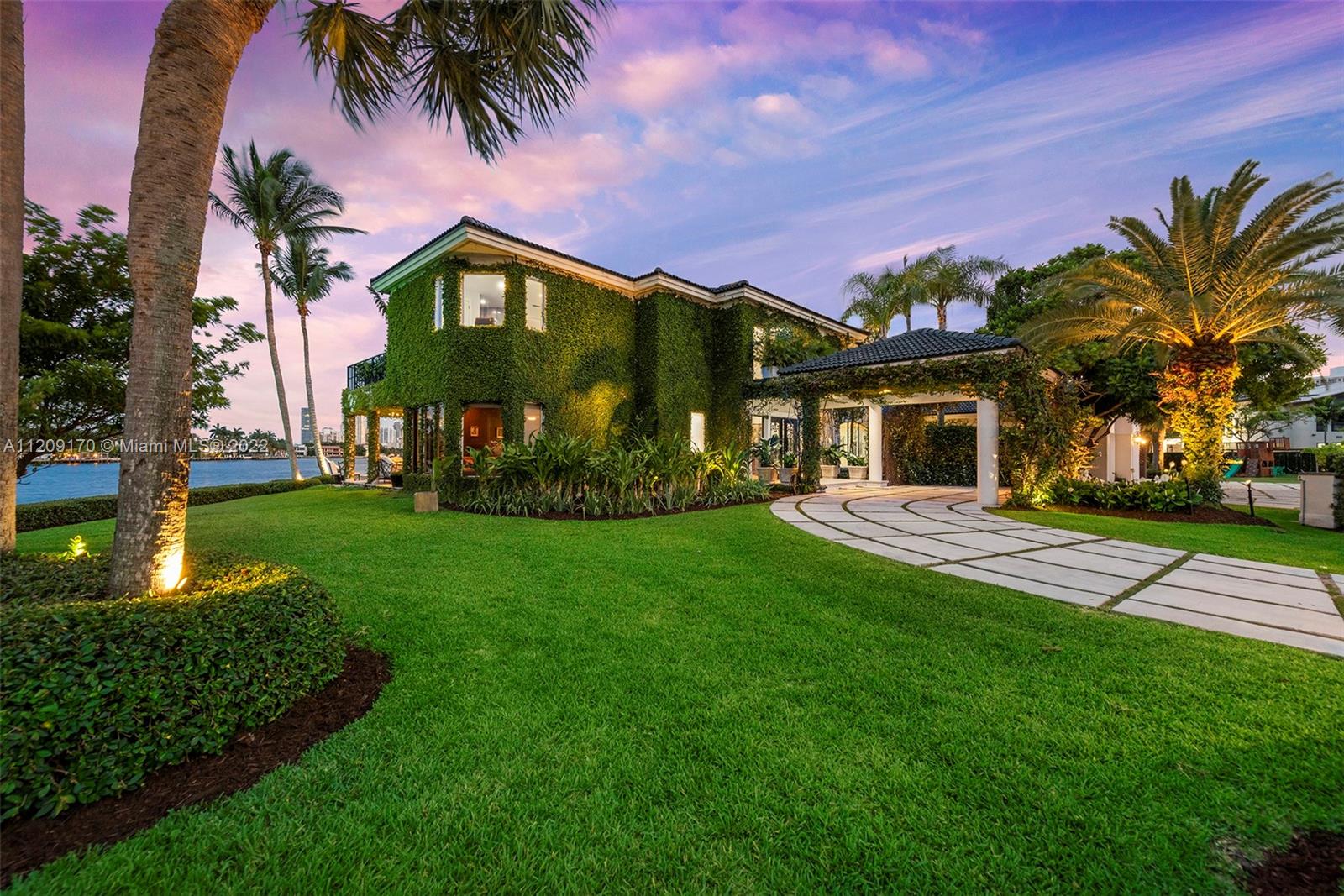 GOLDEN ISLES - Residential