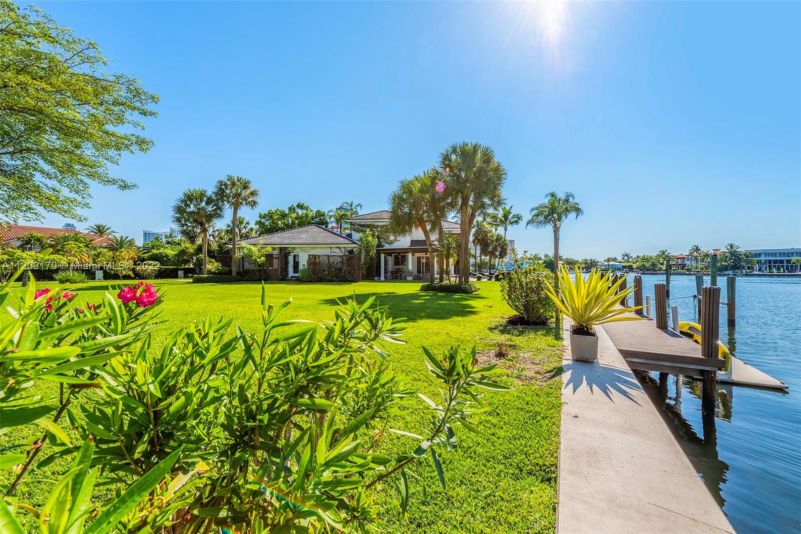 GOLDEN ISLES - Residential