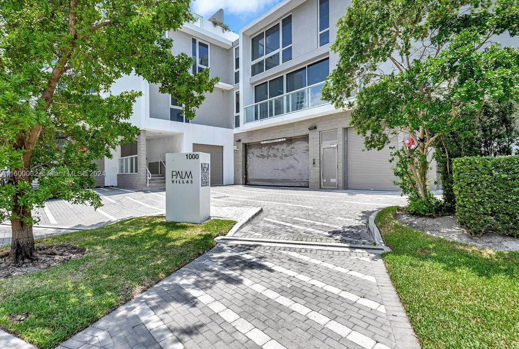 Property for Sale at 1000 99th St 14, Bay Harbor Islands, Miami-Dade County, Florida - Bedrooms: 4 
Bathrooms: 5  - $1,780,000