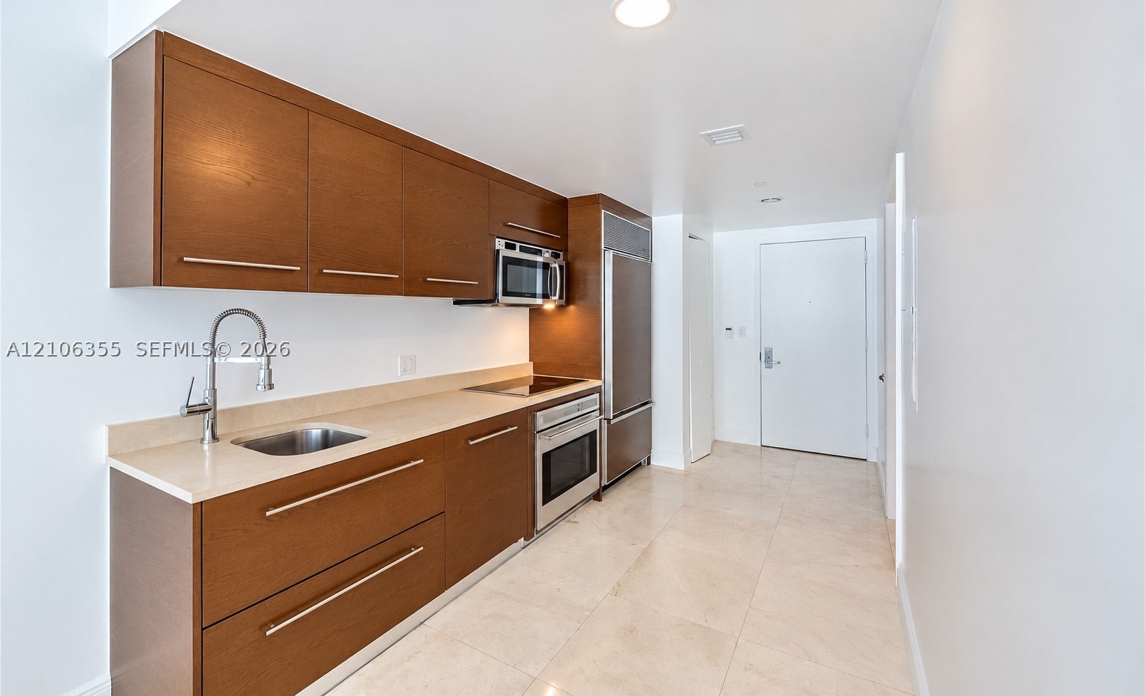495 Brickell Ave 1906