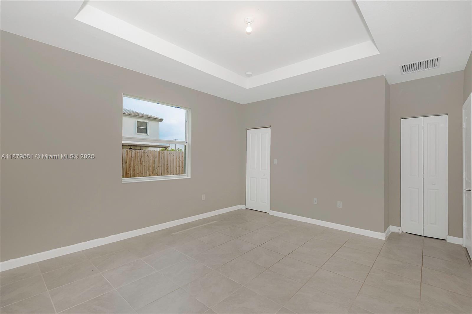 PARADISE PINES - Residential