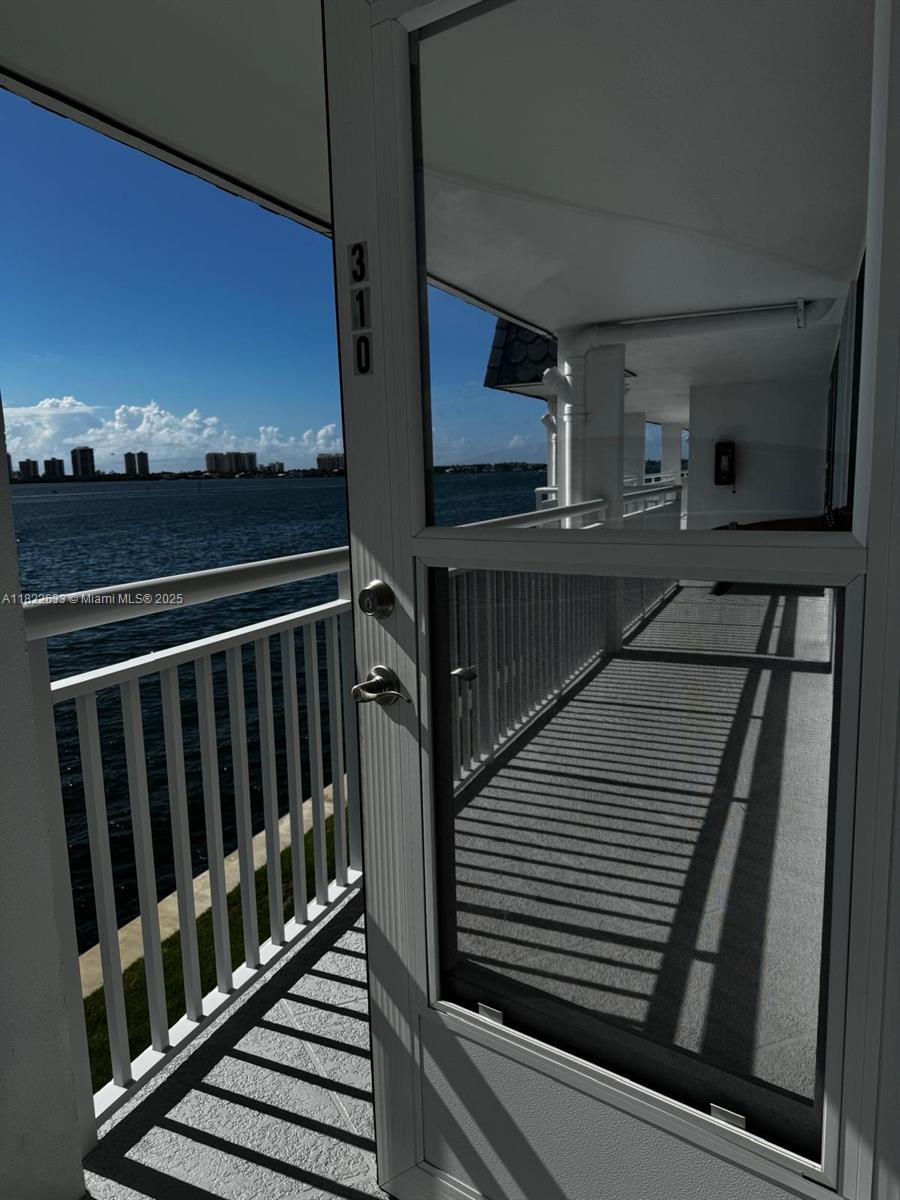 SHORE CLUB APTS A INC - Residential Lease