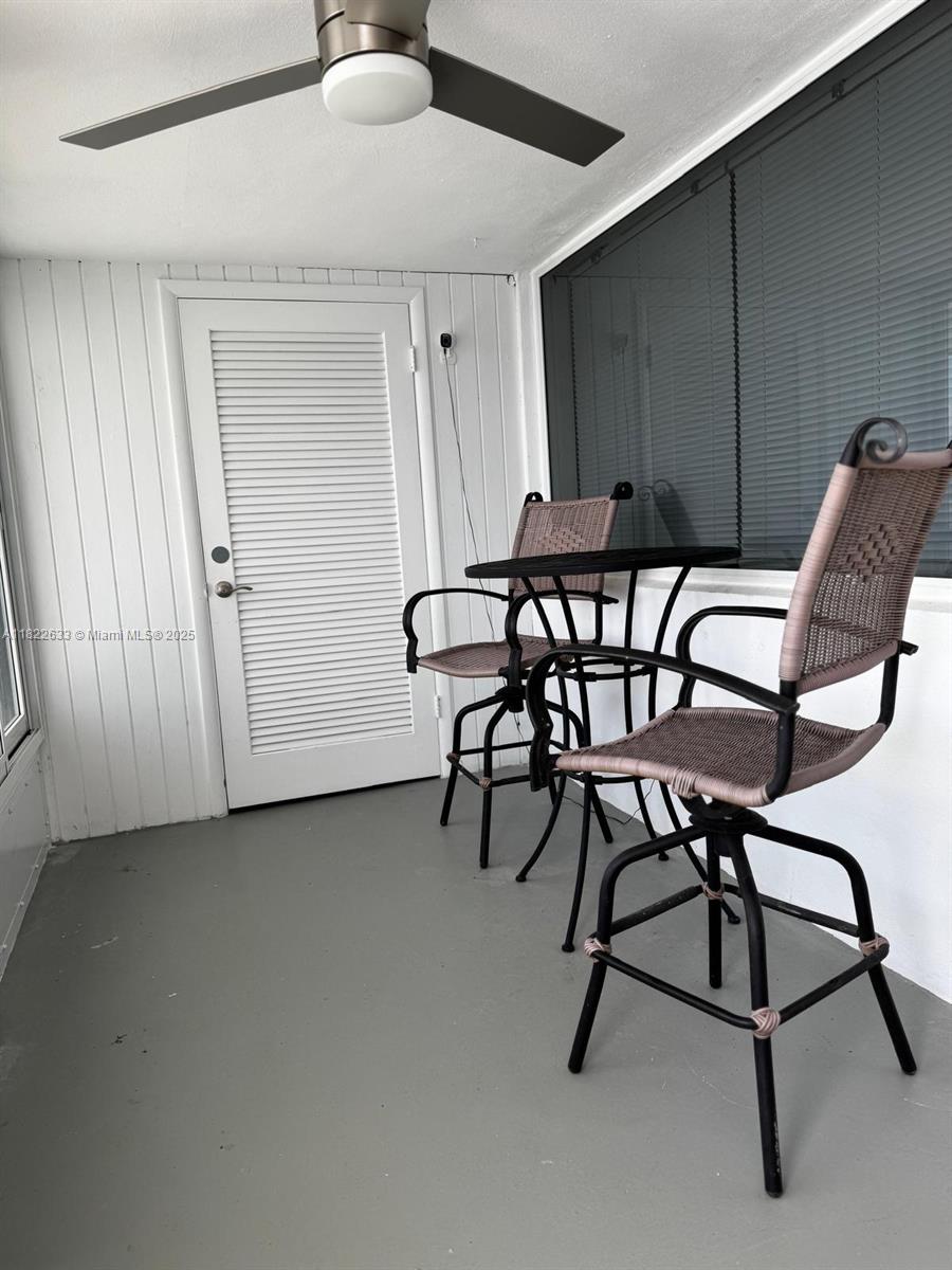 SHORE CLUB APTS A INC - Residential Lease
