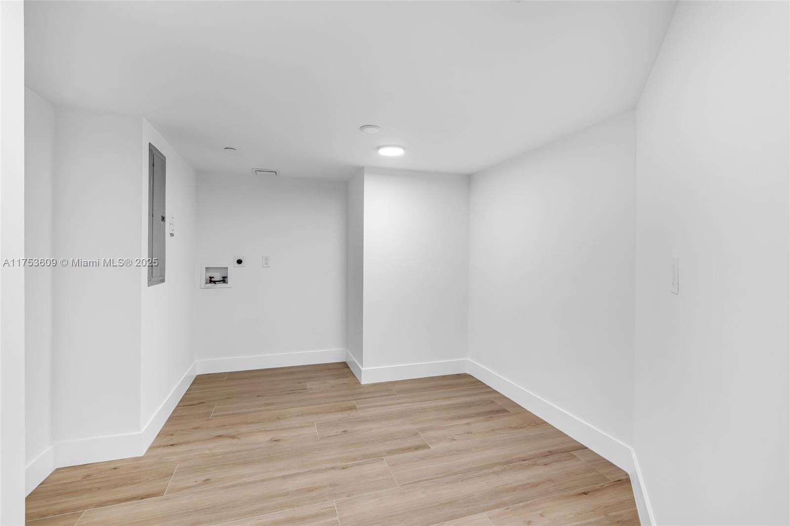 KEY COLONY NO 2 CONDO - Residential Lease