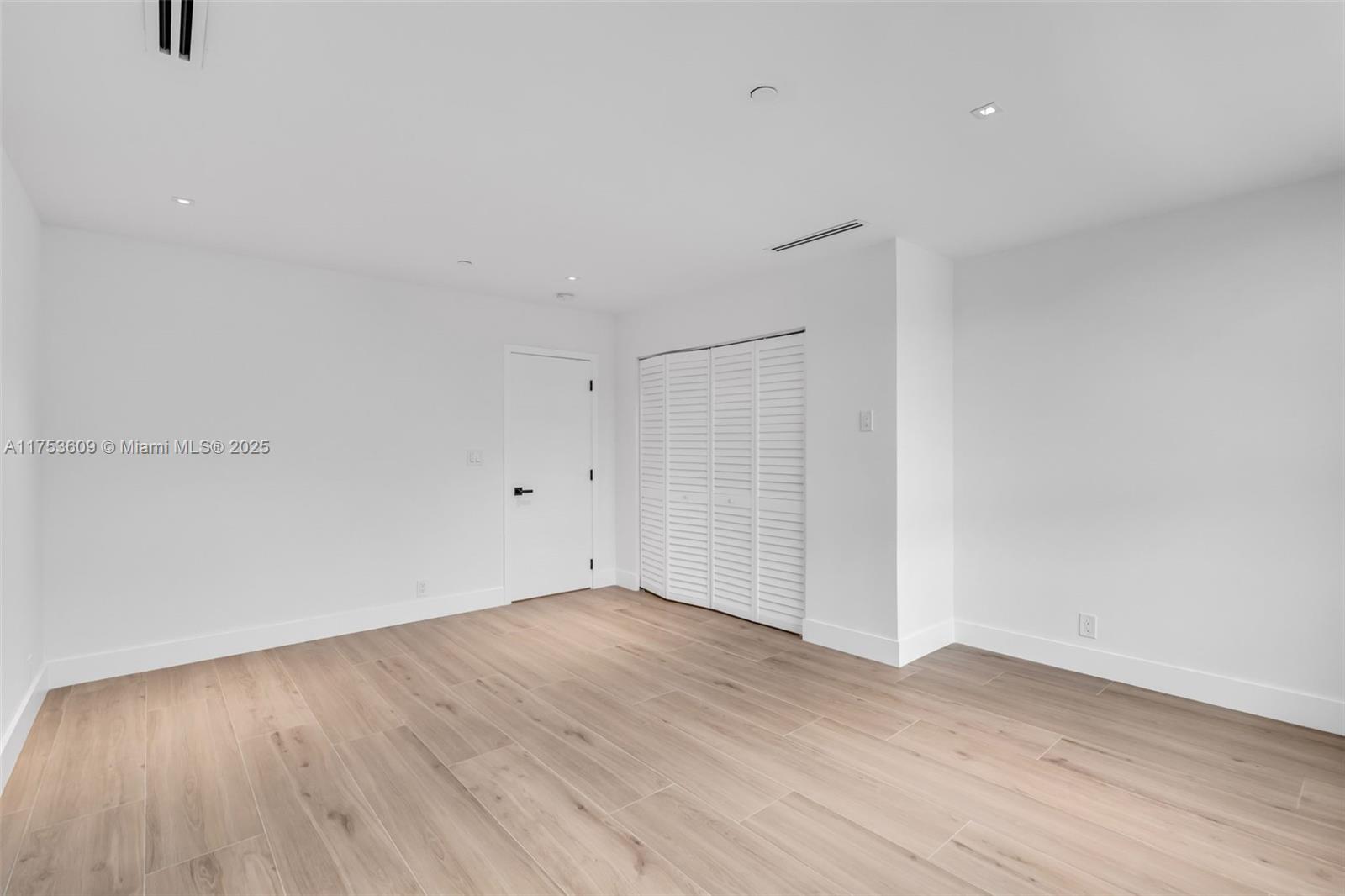 KEY COLONY NO 2 CONDO - Residential Lease