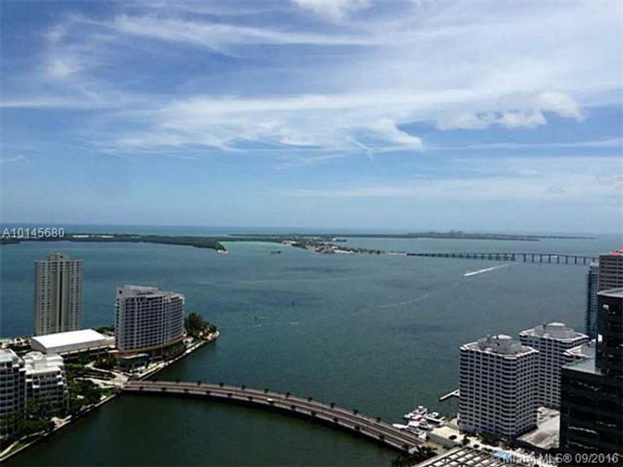 Unit at Icon Viceroy completely furnished and equipped. Rent includes 1 free vales parking spot. Most desired lines in the building.