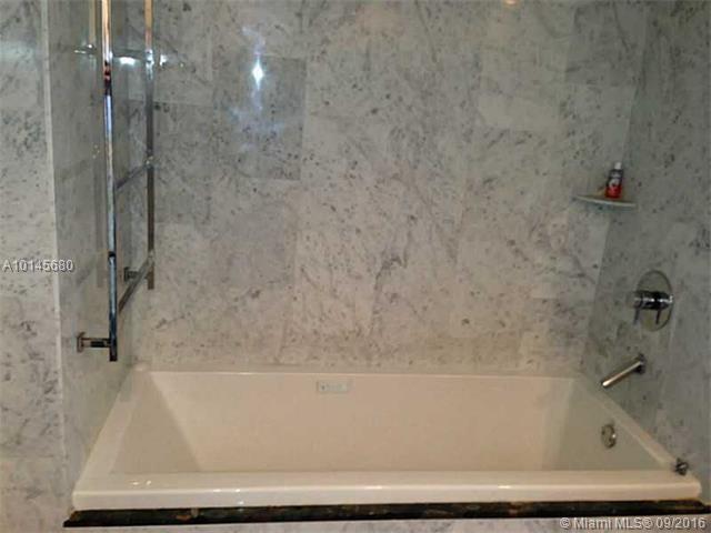 ICON BRICKELL - Residential Lease