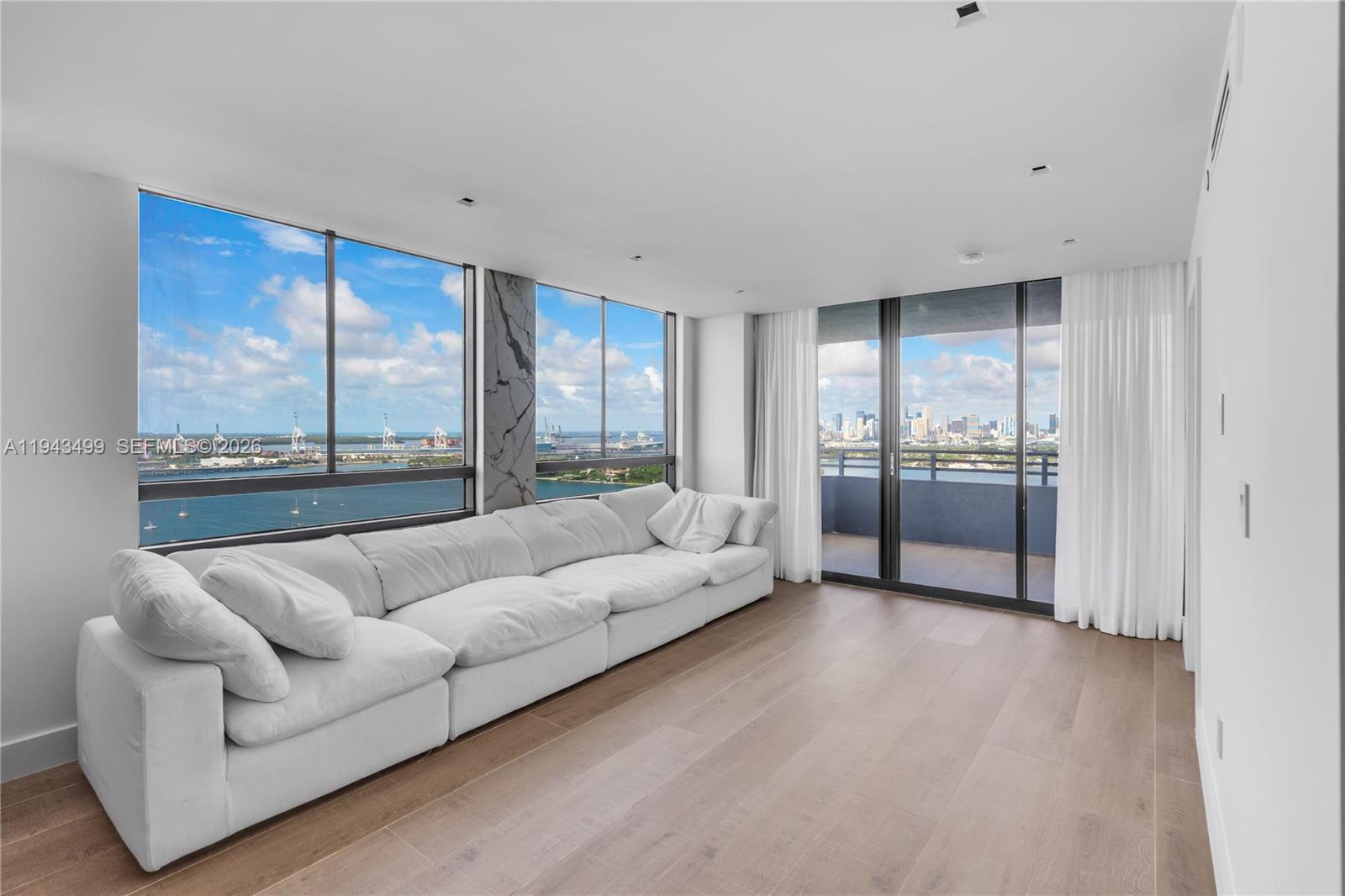 THE WAVERLY AT SOUTH BEACH - Residential