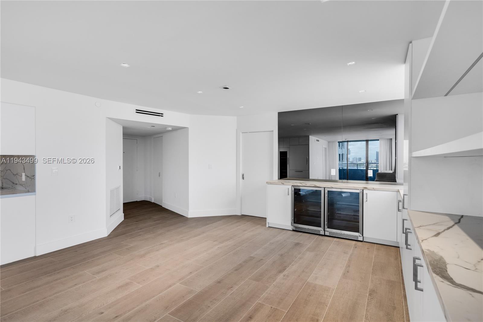 THE WAVERLY AT SOUTH BEACH - Residential