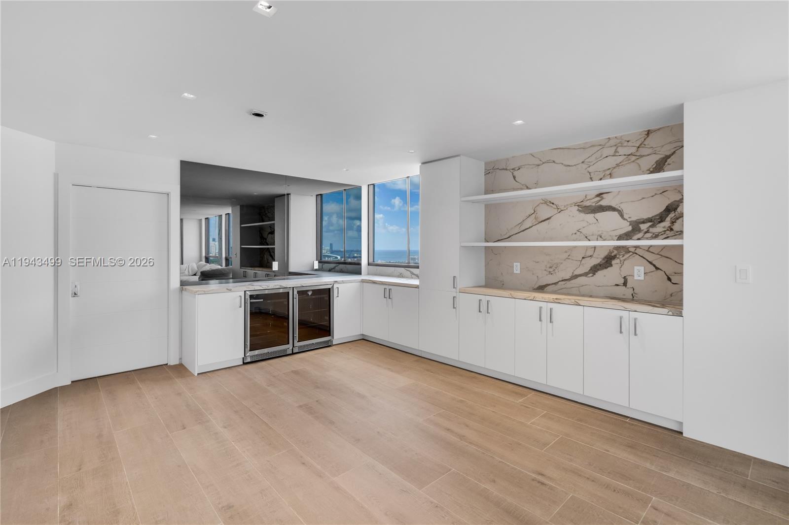 THE WAVERLY AT SOUTH BEACH - Residential