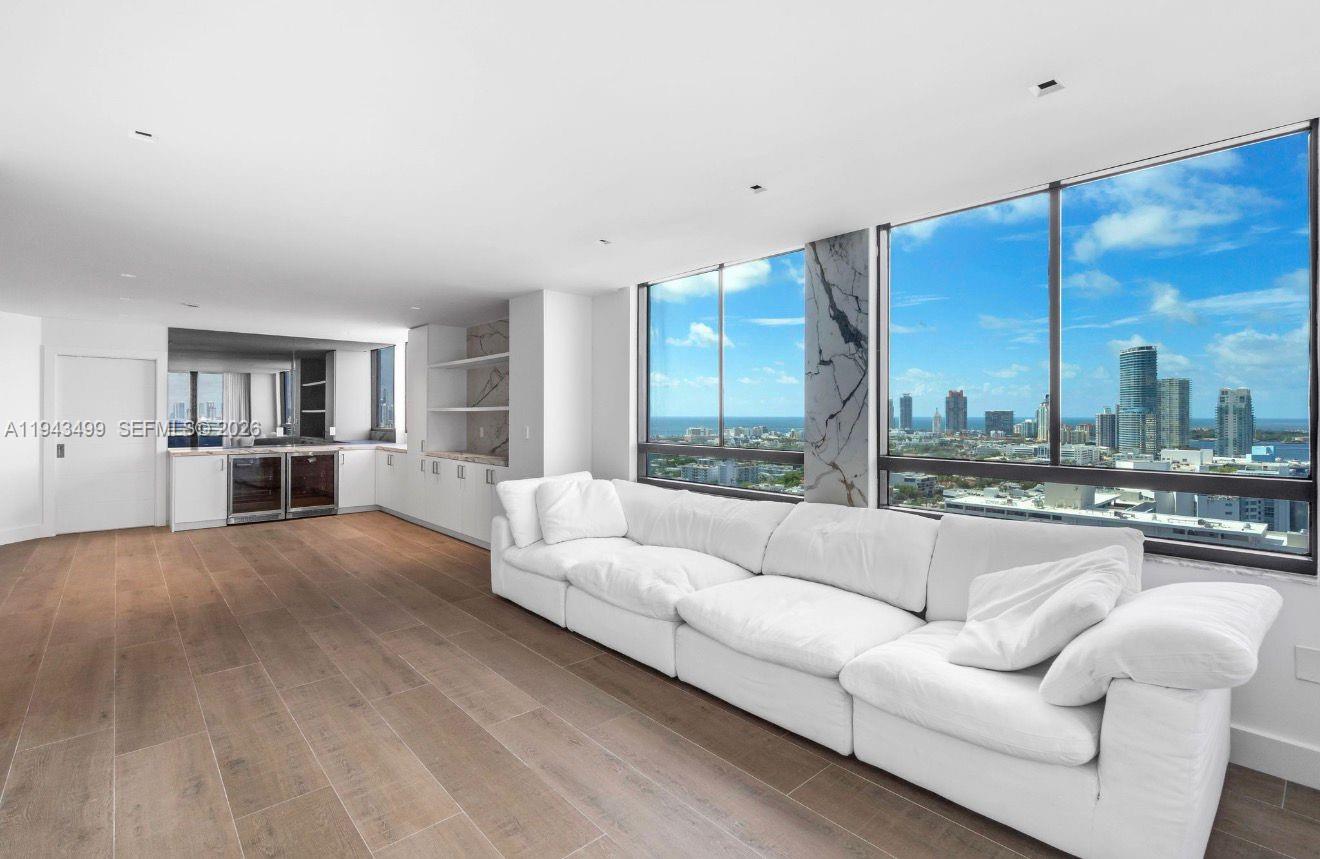 THE WAVERLY AT SOUTH BEACH - Residential