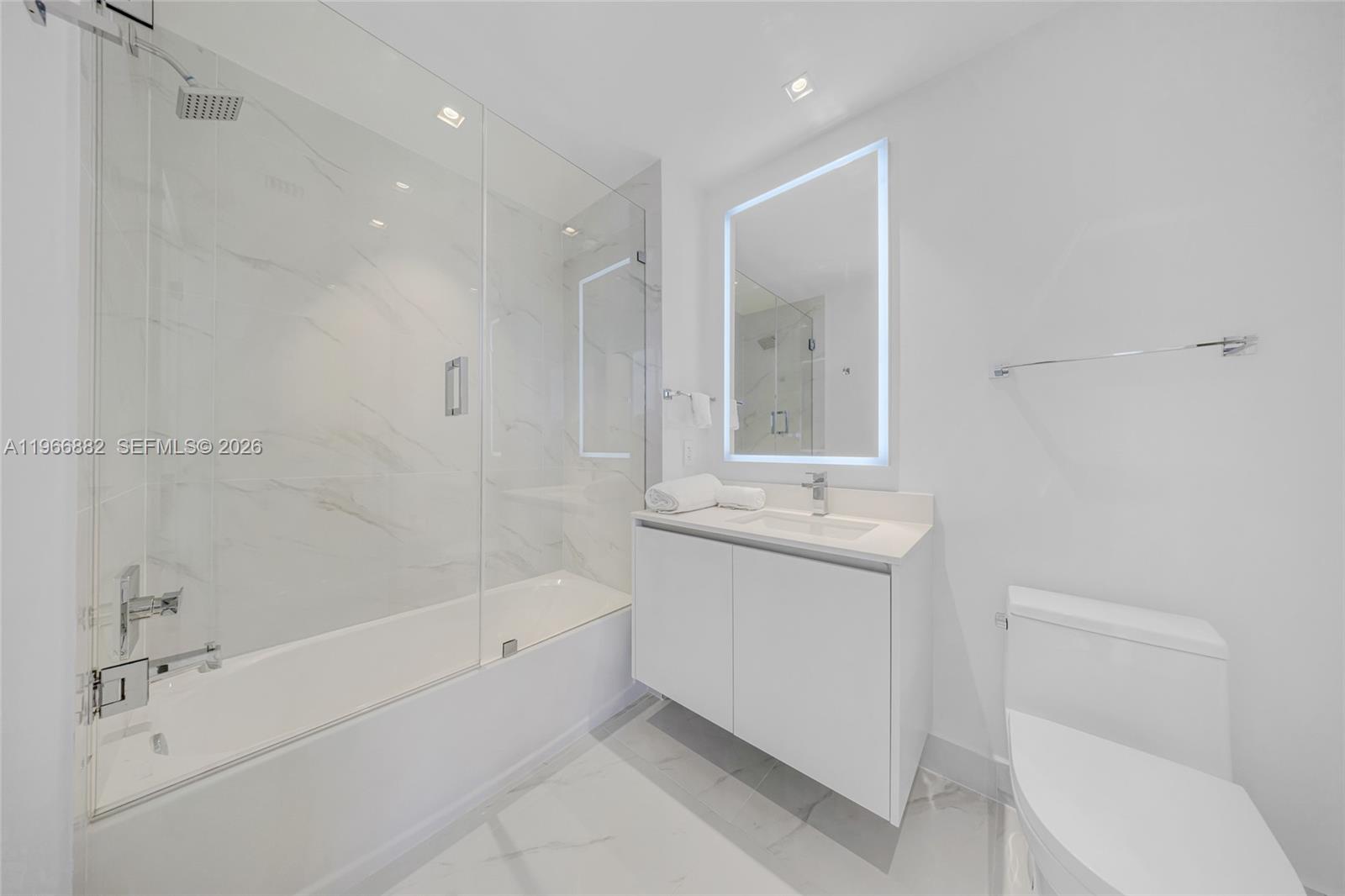 BAY BREEZE - Residential