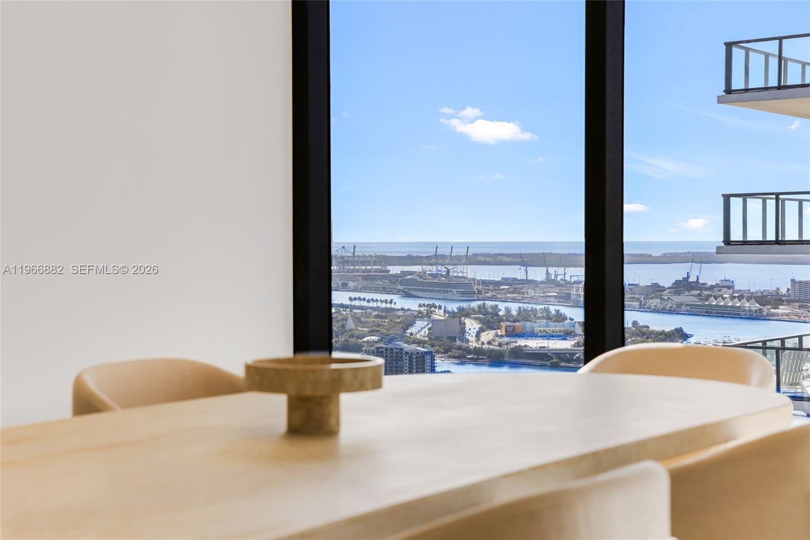 BAY BREEZE - Residential