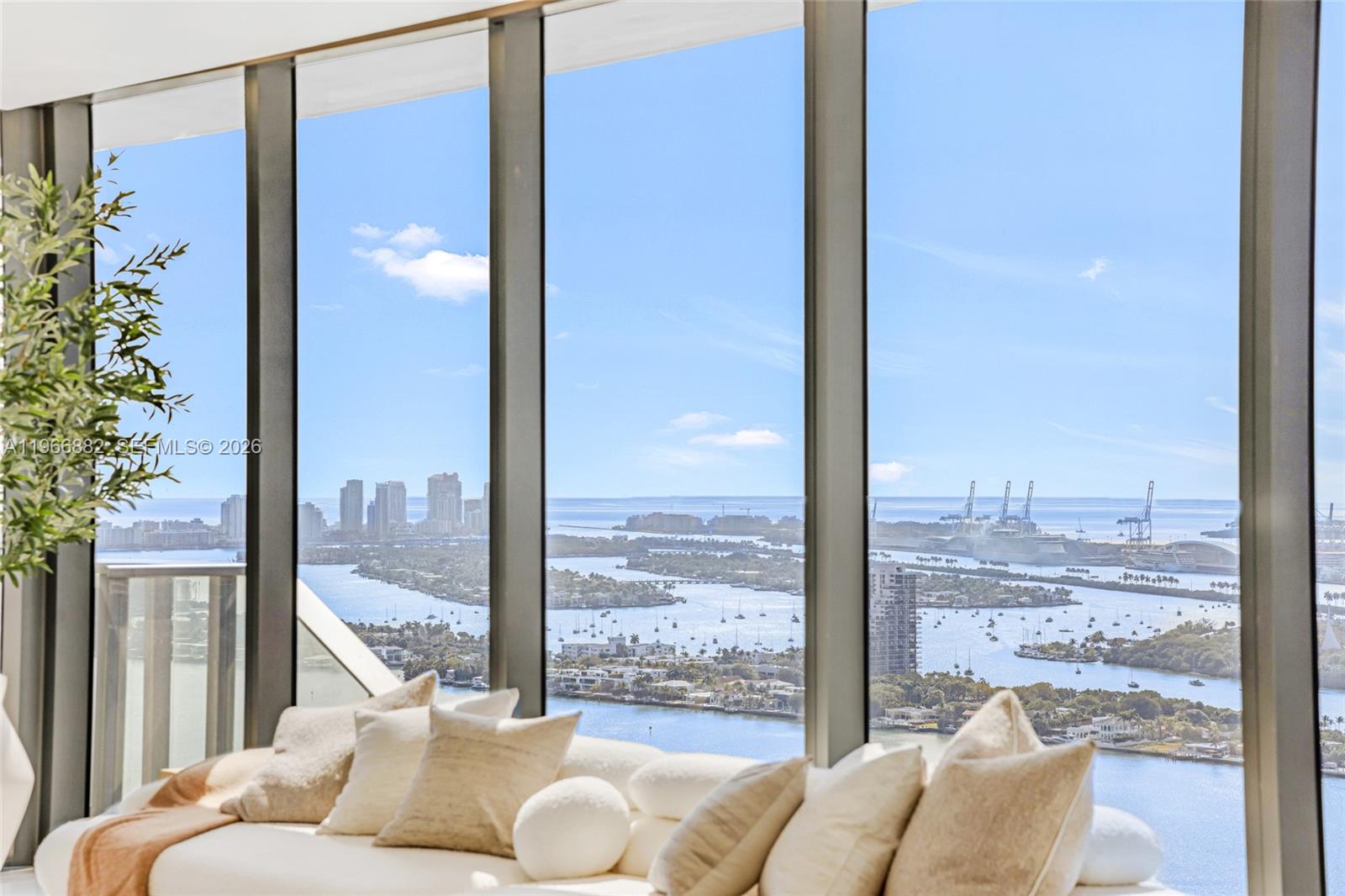 BAY BREEZE - Residential