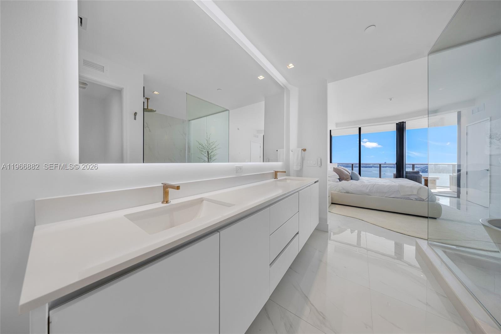 BAY BREEZE - Residential