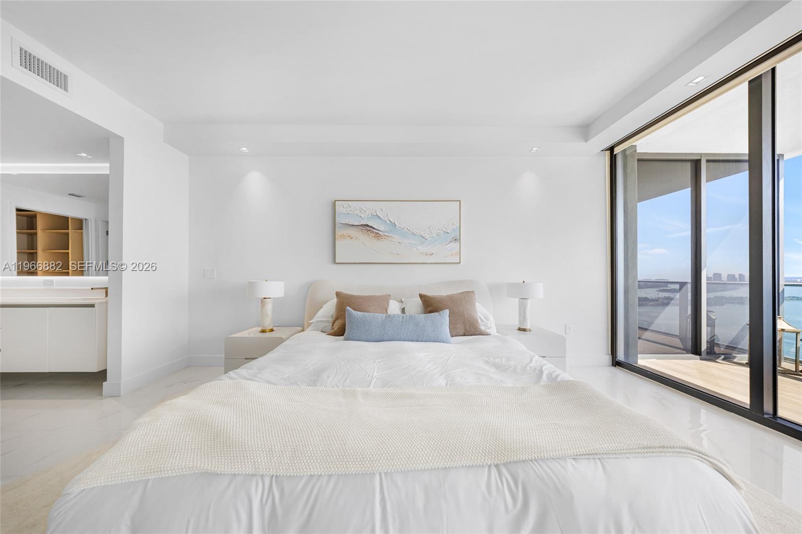 BAY BREEZE - Residential