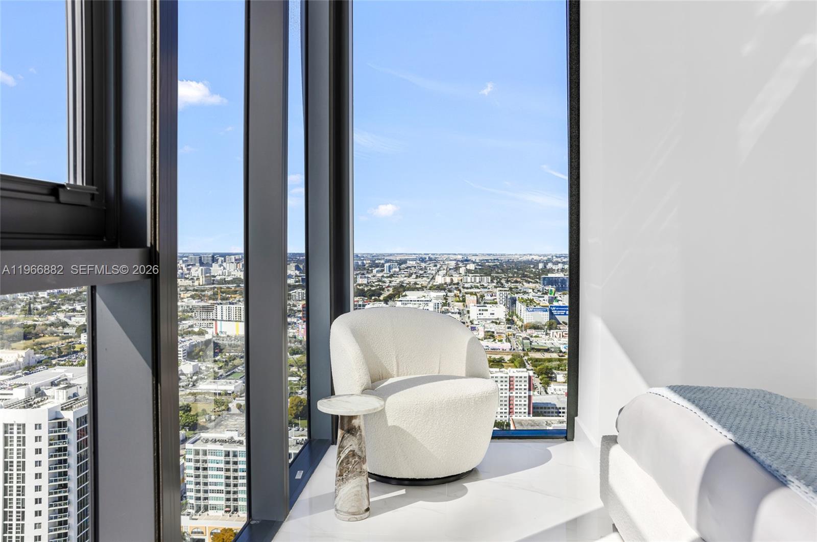 BAY BREEZE - Residential