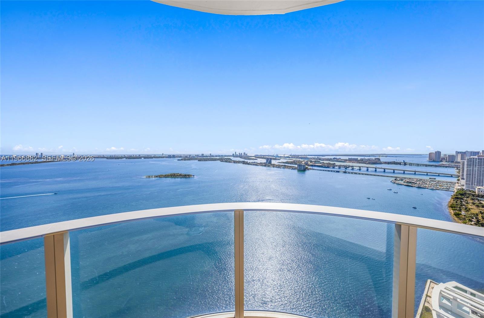 BAY BREEZE - Residential