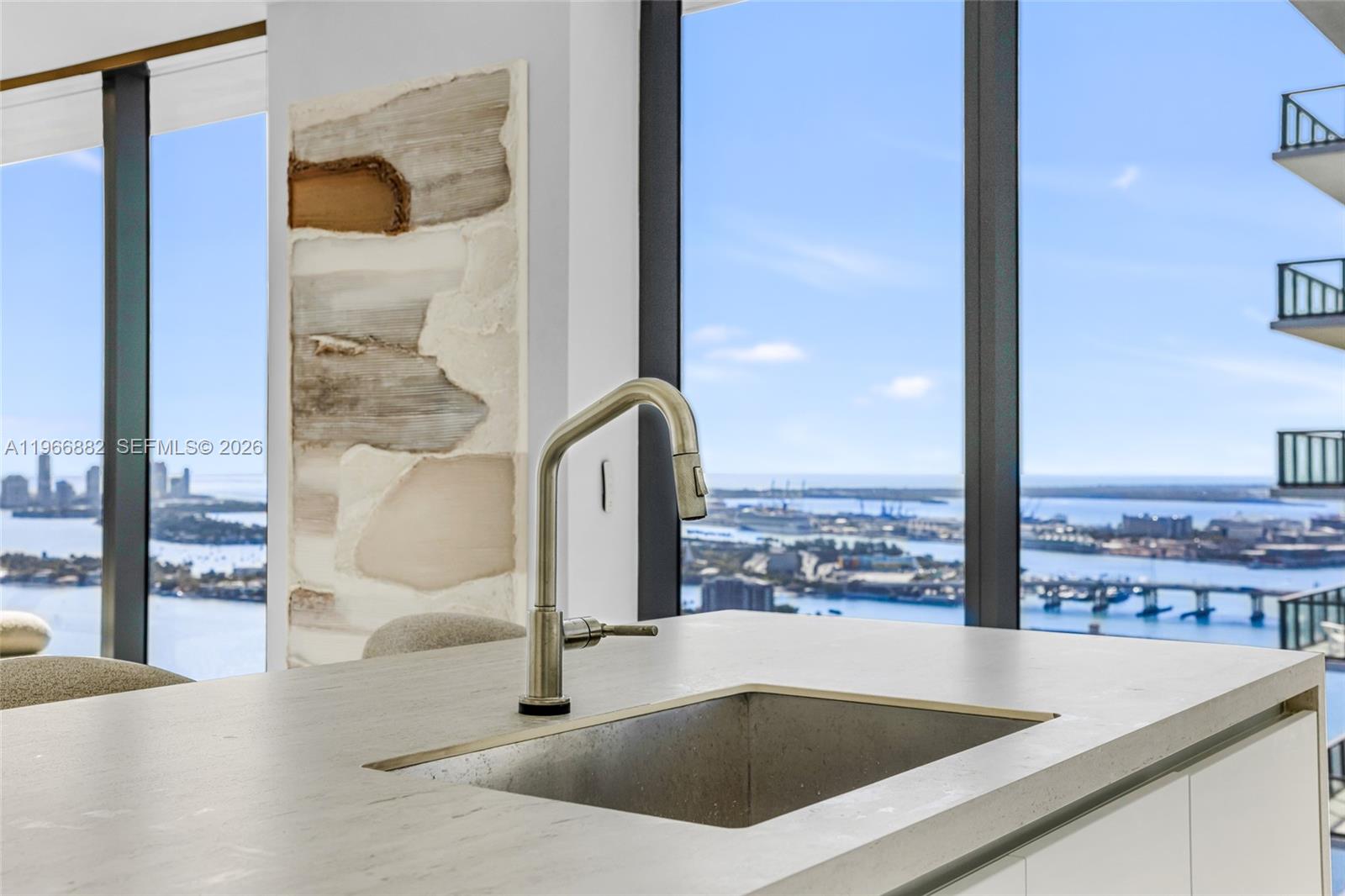 BAY BREEZE - Residential