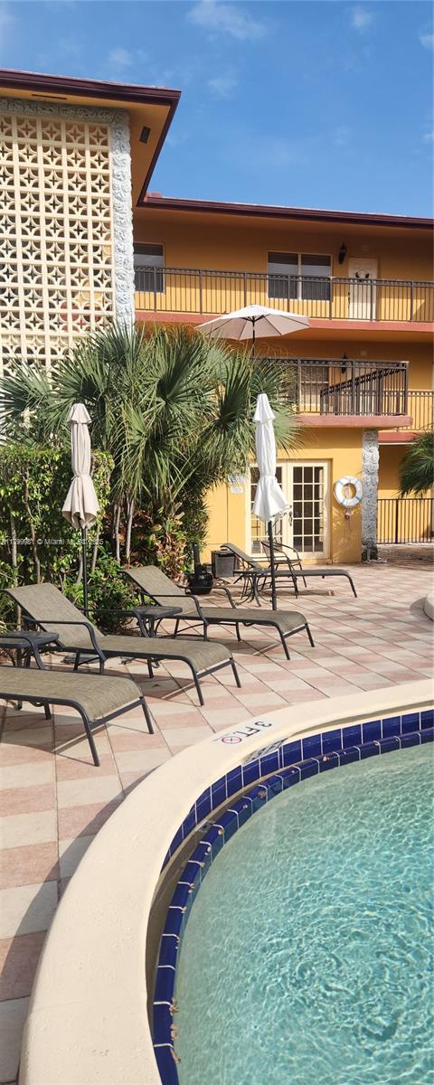 744 NE 14th Ave 10