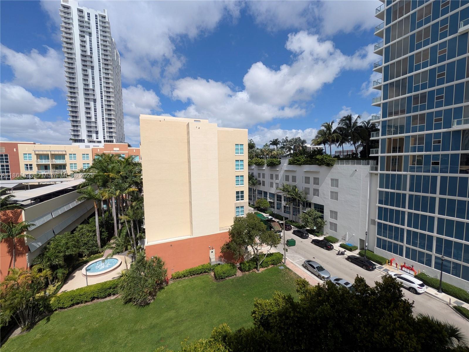 2000 N BAYSHORE DR 627