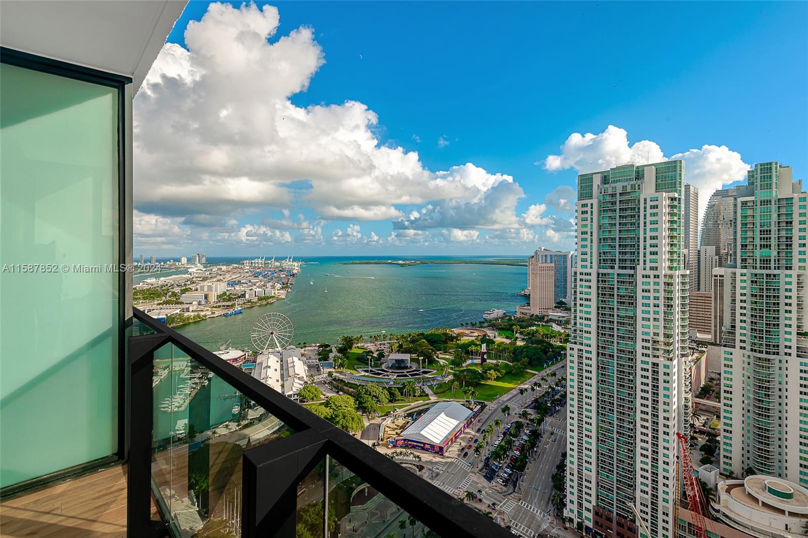 View Miami, FL 33132 condo