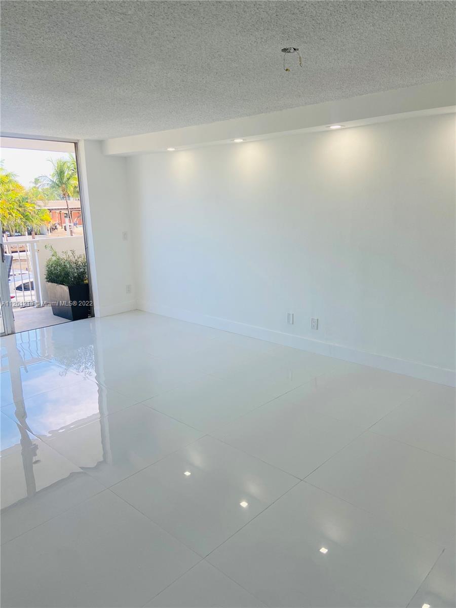 KEYSTONE TOWERS CONDO - Residential