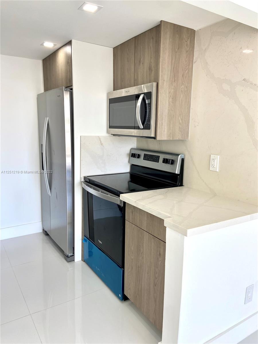 KEYSTONE TOWERS CONDO - Residential