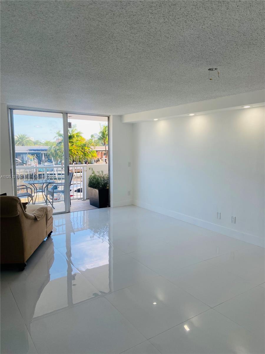 KEYSTONE TOWERS CONDO - Residential