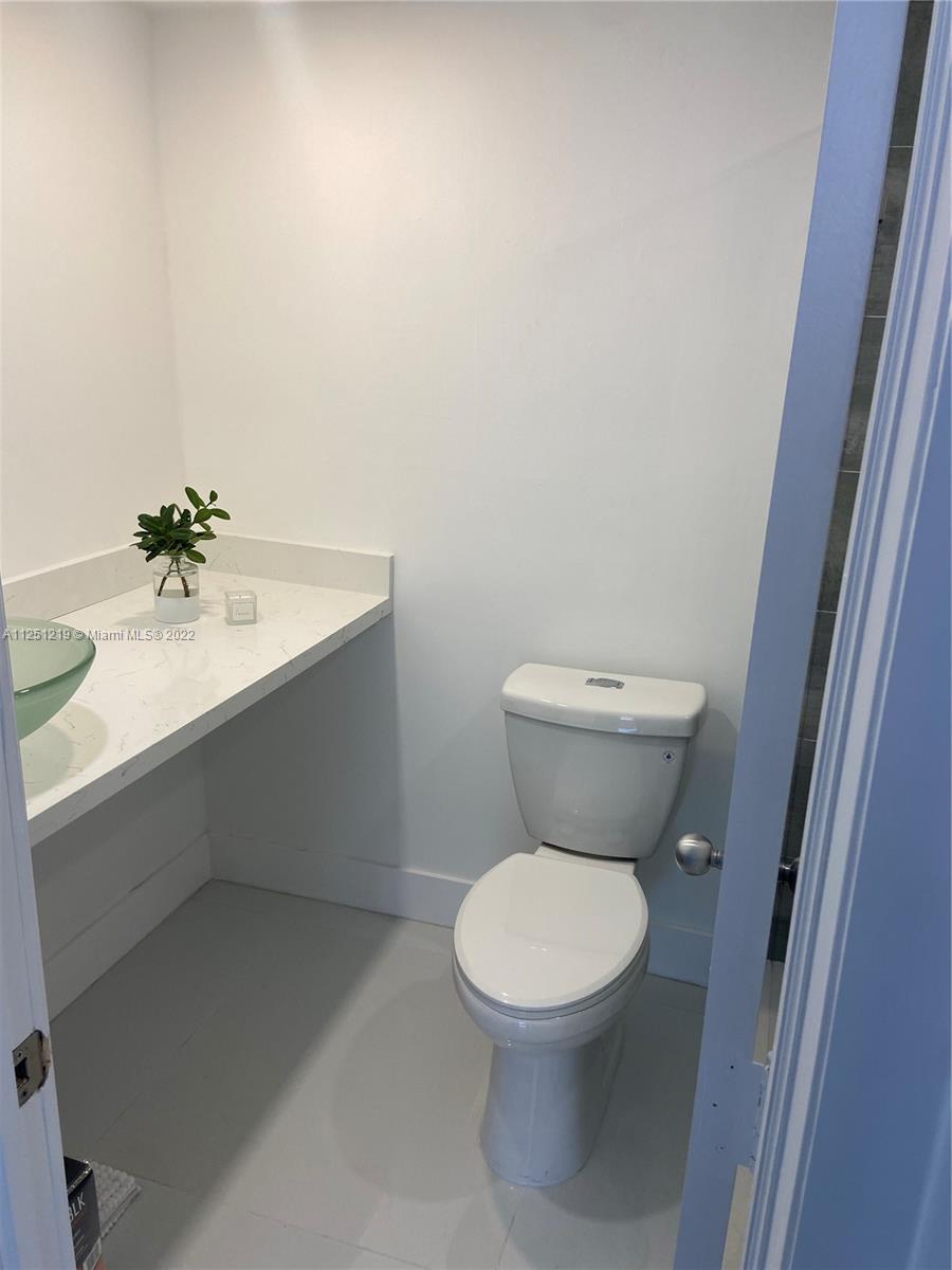 KEYSTONE TOWERS CONDO - Residential