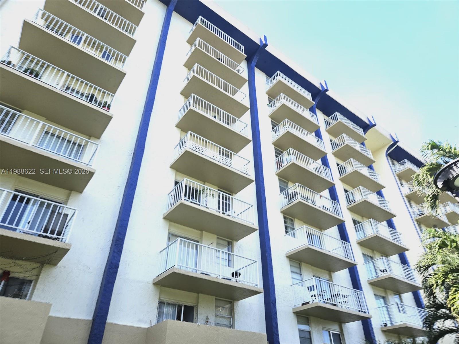 YOLANDA VILLAS CONDO - Residential