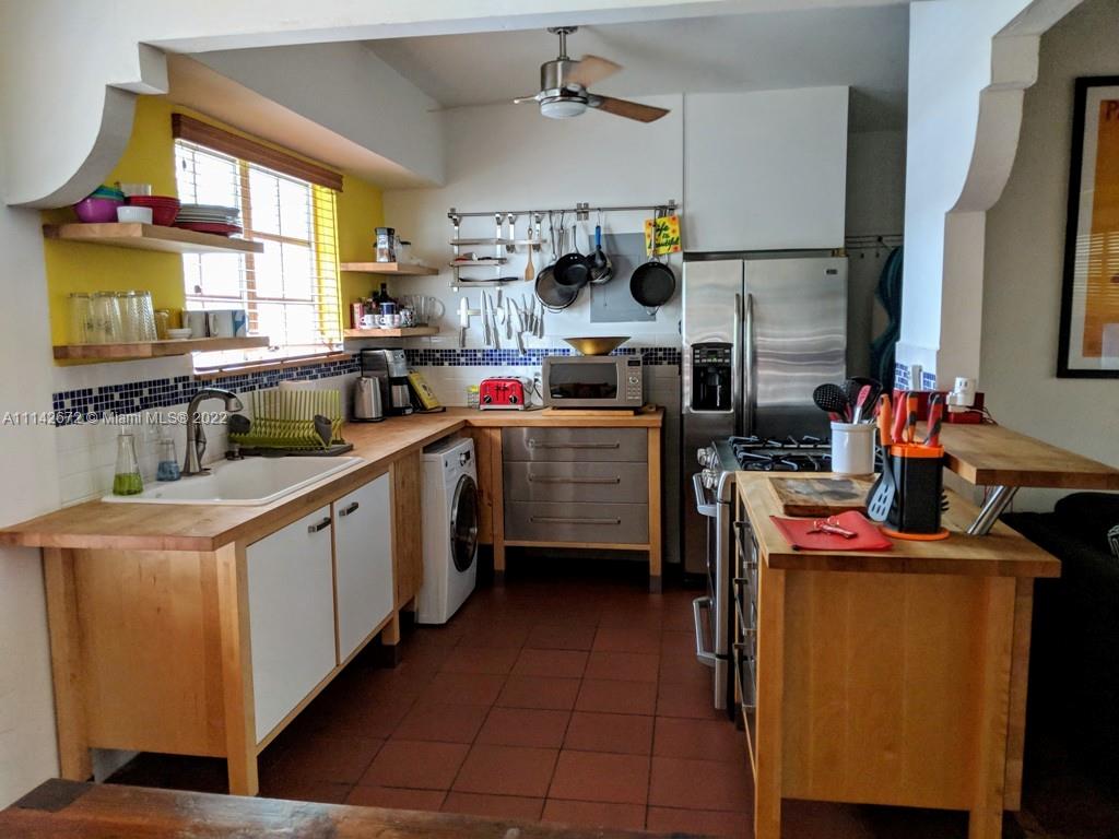 DECOLUX CONDO - Residential