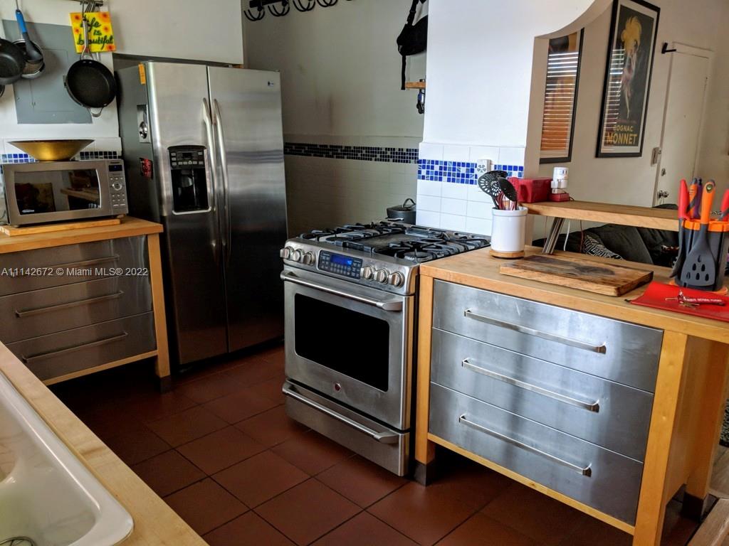 DECOLUX CONDO - Residential