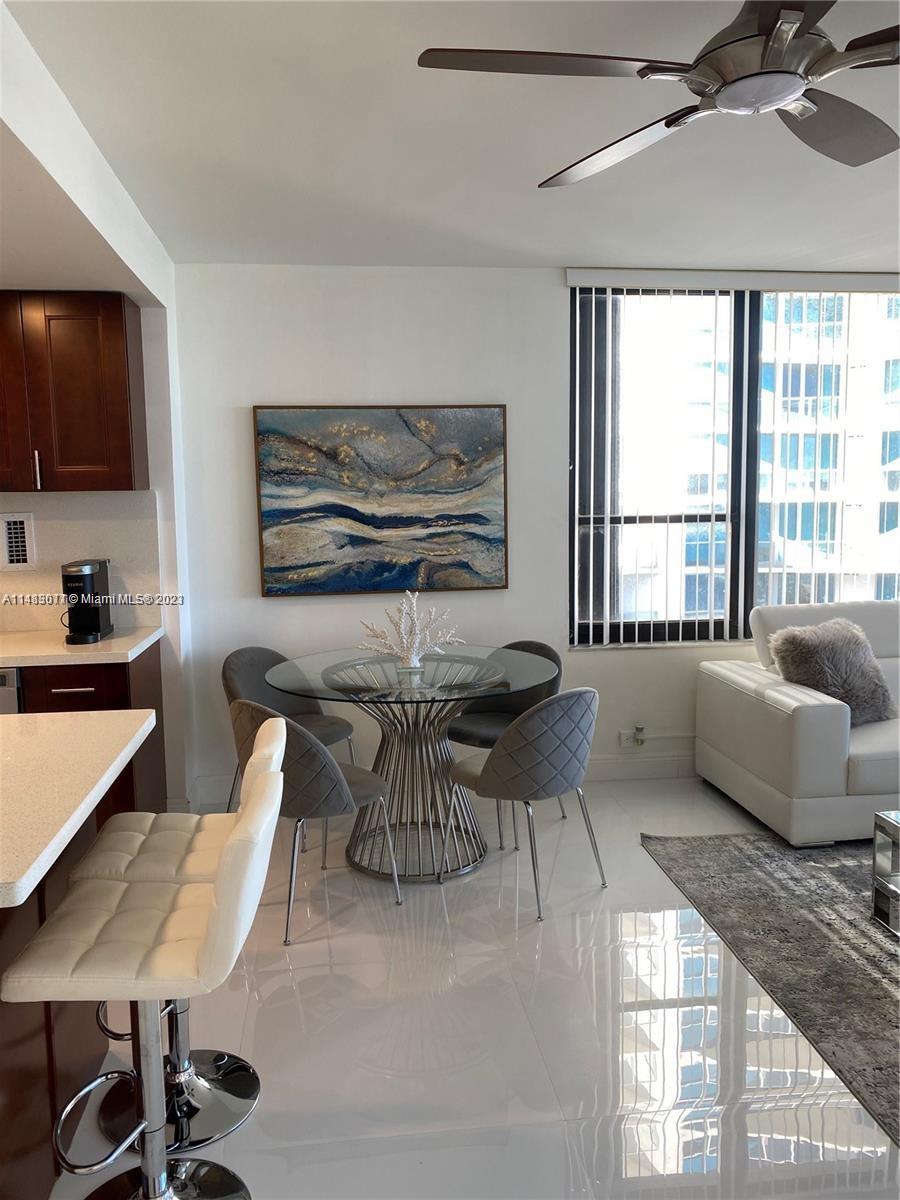 ALEXANDER TOWERS CONDO - Residential Lease