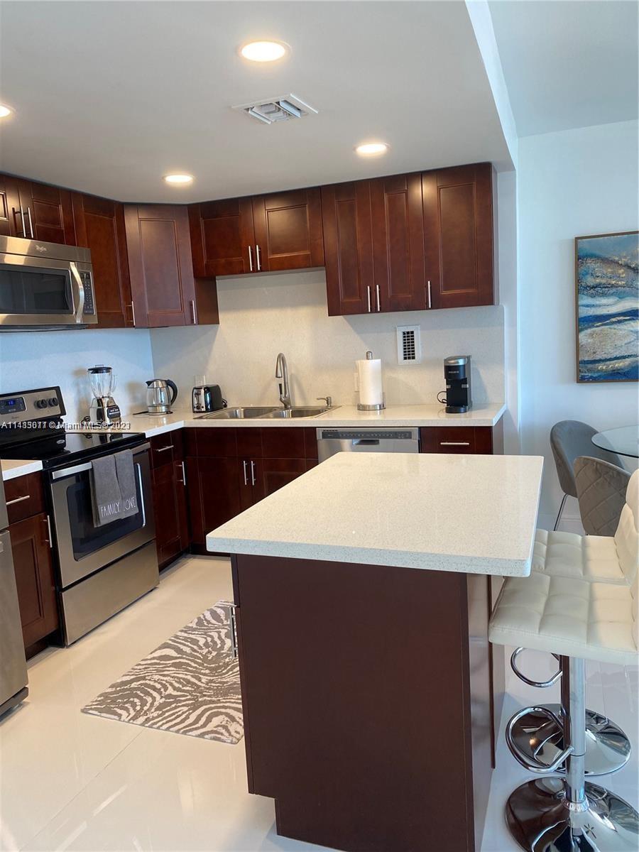 ALEXANDER TOWERS CONDO - Residential Lease