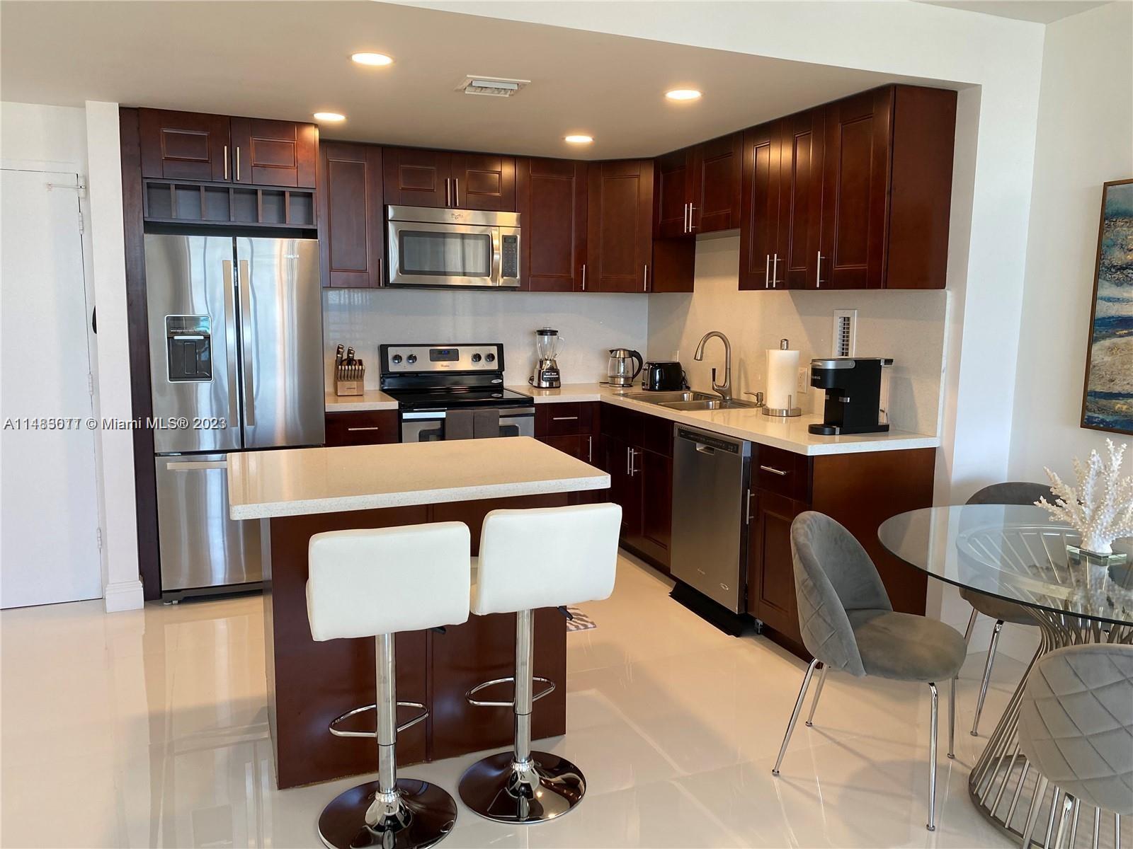 3505 S Ocean Dr (Avail August,19) 606