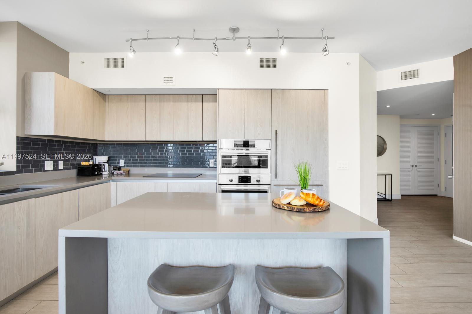 4010 SOUTH OCEAN CONDO - Residential