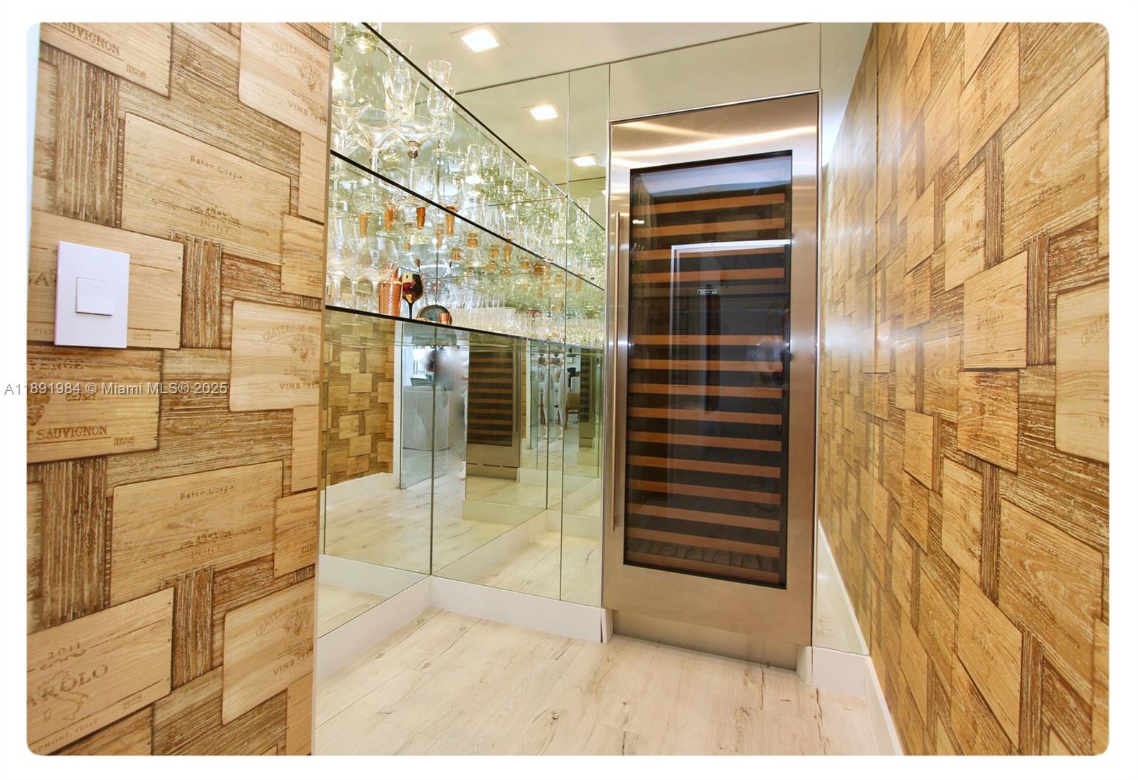 MEDITERRANEAN VILLAGE CON - Residential